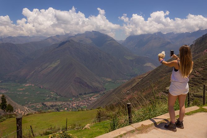 MachuPicchu Private Full Day Tour by Vistadome train from Cusco - The two-hour Machu Picchu visit: the “best hits” with room to wander