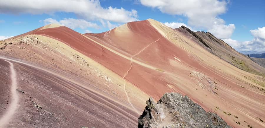 Peru: Rainbow Mountain and Red Valley View Point Tour - Animals, lagoons, and the small stuff that makes it feel authentic