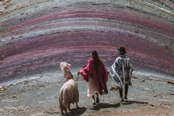 Private Palccoyo Rainbow Hike Without the Crowds - Palccoyo briefing, alpaca walk, and the first big viewpoint