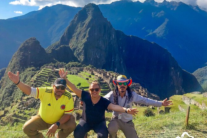 Private Tour to Sacred Valley and Machu Picchu from Cusco - Chinchero Market, Moray Terraces, and the Maras Salt Mines Experience