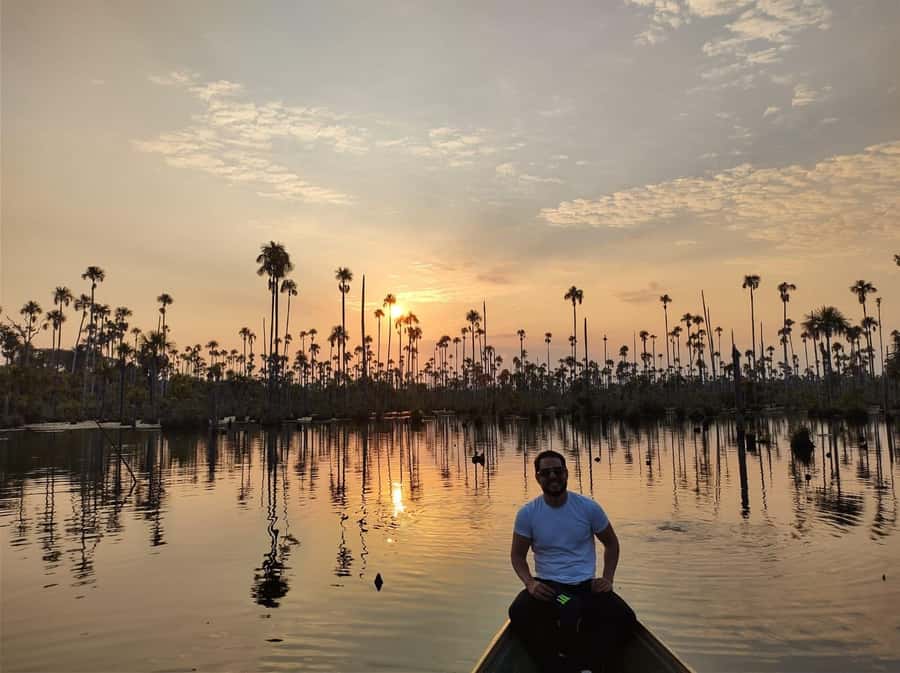 Puerto Maldonado: Lake Yacumama sunset and piranha fishing - Languages, guiding style, and the small-group advantage
