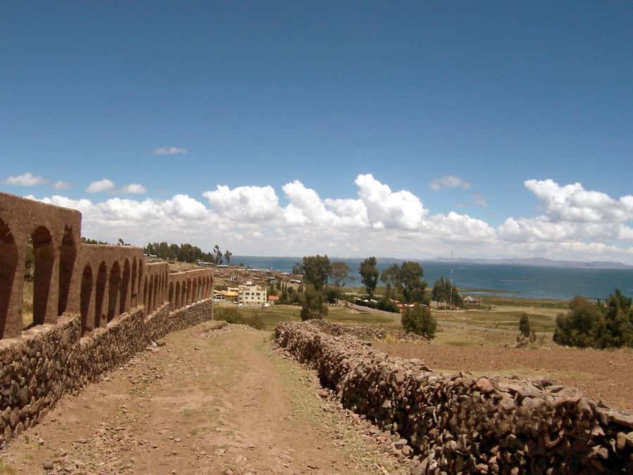 Puno: Chucuito, Aramu Muru, and Juli Day Trip - What to pack for cold, walking, and photo stops