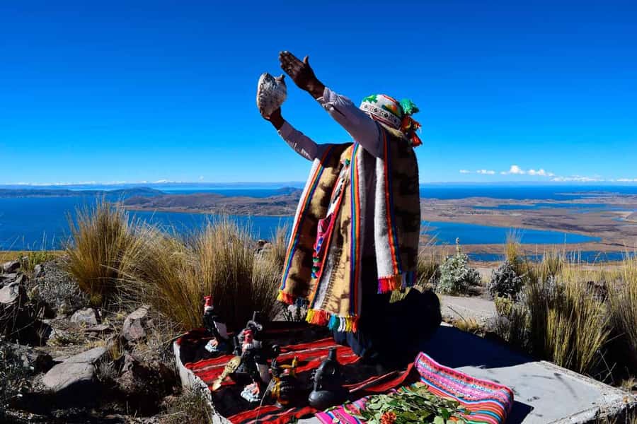Puno: Chucuito, Aramu Muru, and Juli Day Trip - Chucuito and the Temple of Fertility above Lake Titicaca