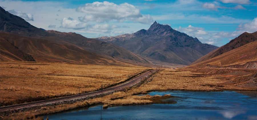 Puno: Full-Day Route of the Sun Tour to Cusco with Lunch - The Bus Ride Setup: Comfort, Drinks, and Altitude Safety