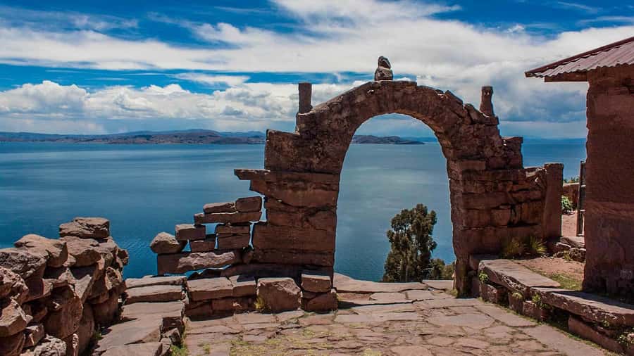 Puno: Full-Day Tour of Lake Titicaca and Uros & Taquile - Timing, weather clothing, and comfort for an 11-hour day