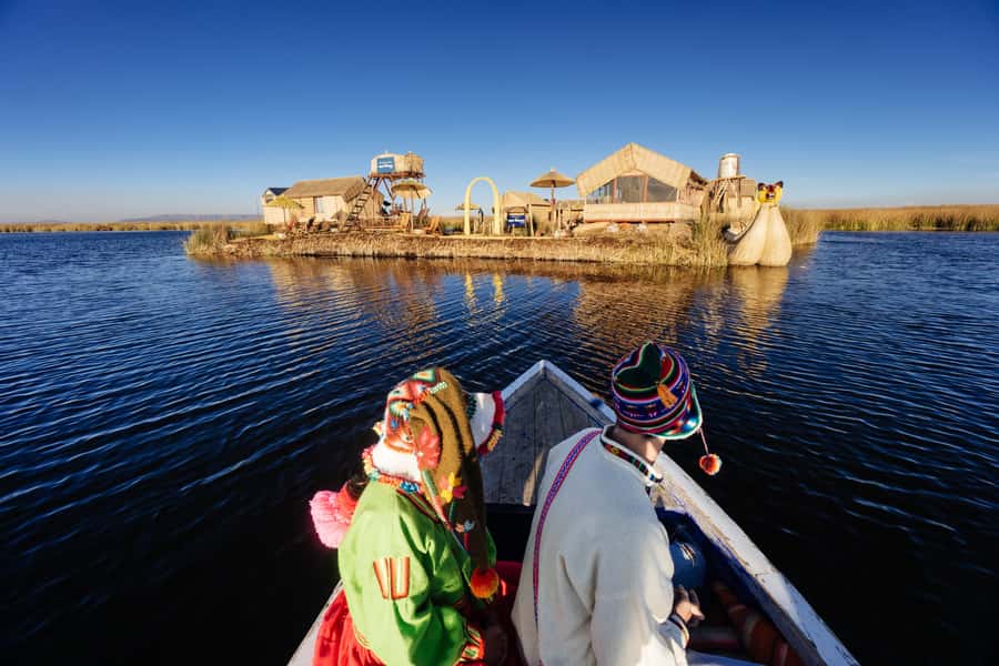 Puno: Full-Day Tour of Lake Titicaca and Uros & Taquile - Uros reed islands: what tortora life looks like today