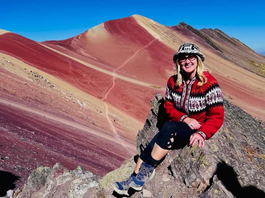 Rainbow Mountain Vinicunca Short Route + Red Valley - What to bring so the cold does not ruin your photos