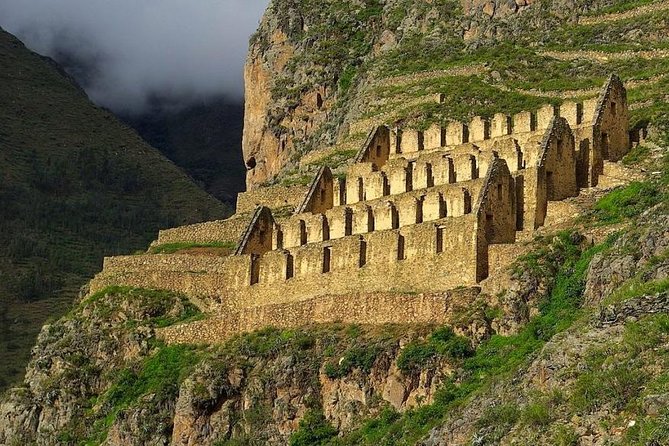 Sacred Valley: Chinchero, Maras, Moray, Ollantaytambo Private or Small-Group - Chinchero textiles and the women’s weaving and coloring