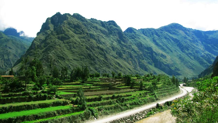 Sacred Valley & Machu Picchu by Train: 2-Day, 1-Night Tour - Moray and Maras: terraces as science, salt flats as a working landscape