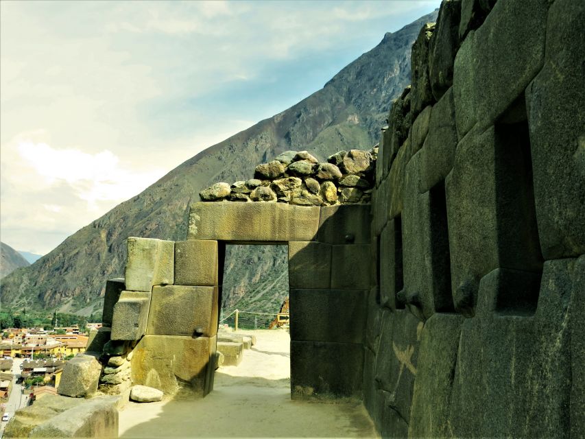 Sacred Valley & Machu Picchu by Train: 2-Day, 1-Night Tour - Day 2: Machu Picchu sunrise entry, guided tour, and optional climbs