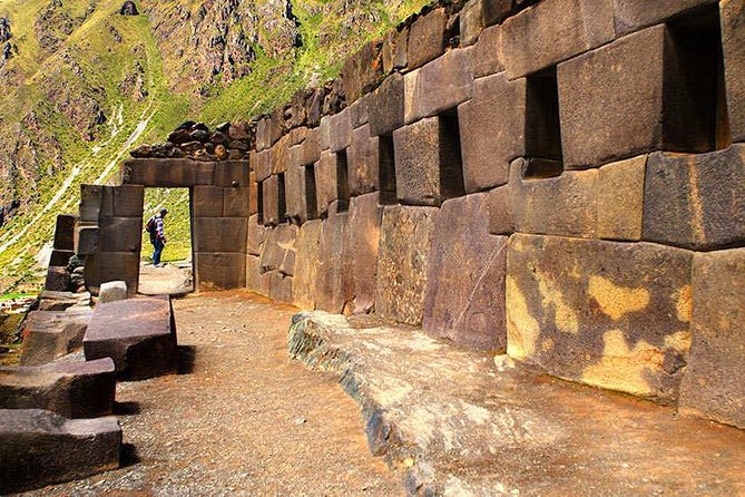 Sacred Valley Private Tour: Chinchero, Ollantaytambo and Pisaq - Pace and altitude, the two things you should plan for