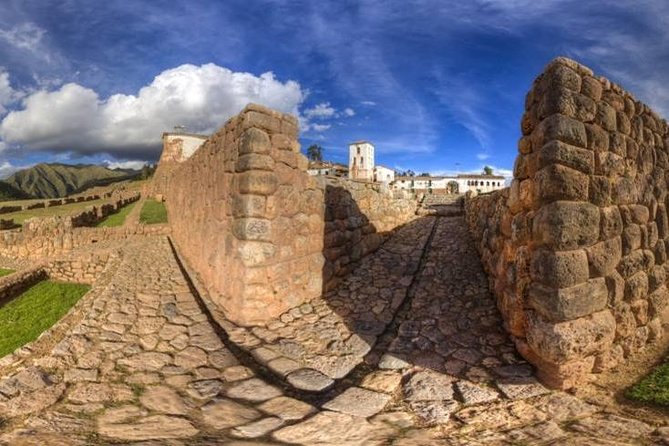 Sacred Valley with Peru Vip : Pisac, Ollantaytambo and Chinchero - Guide and driver support: how the day stays smooth at altitude