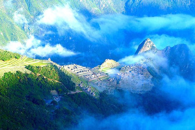 Small Group: 4-Day Inca Trail Trek to Machu Picchu - Day 4 into Inti Punku, sunrise chances, and Machu Picchu terraces