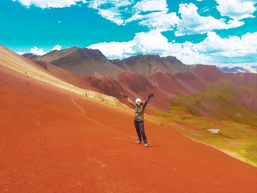 Tour de un día a la Montaña del Arco Iris y el Valle Rojo - Reaching Vinicunca Summit: Photos, Breathing, and Free Time