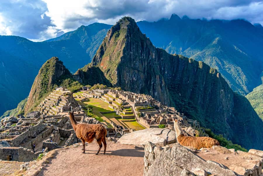 Tour Machu Picchu + Mountain of Huayna Picchu 2 days - Key highlights before you commit