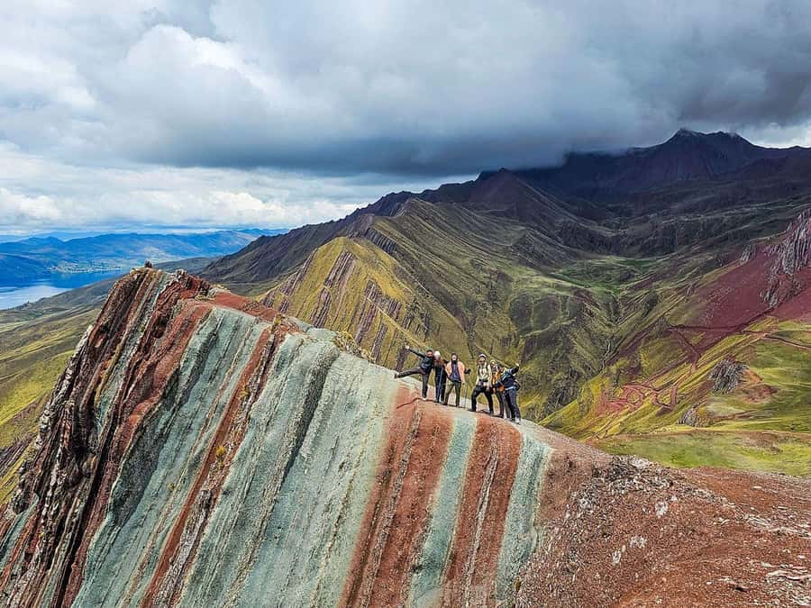Tour Pallay Punchu Trek Full Day - Pallay Punchu (Apu Tacllo) is the Rainbow Mountain with a new-age story