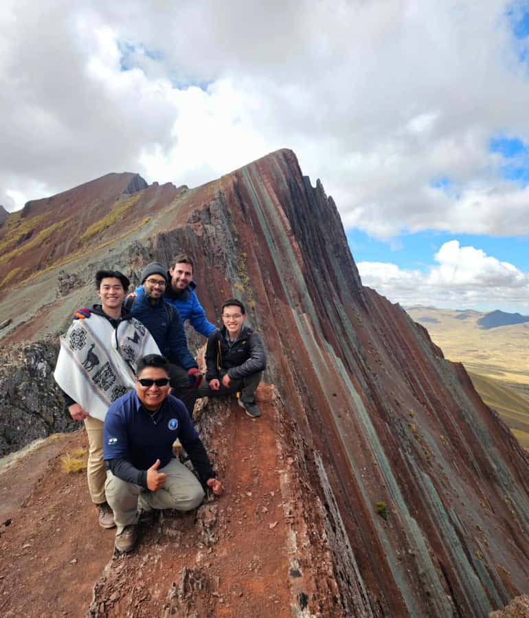 Tour Pallay Punchu Trek Full Day - Guide support, and the included medical safety net