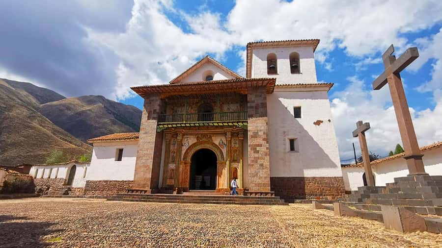 TRIP FROM PUNO TO CUSCO WITH THE ROUTE OF THE SUN - Andahuaylillas church: the Sistine Chapel of the Andes