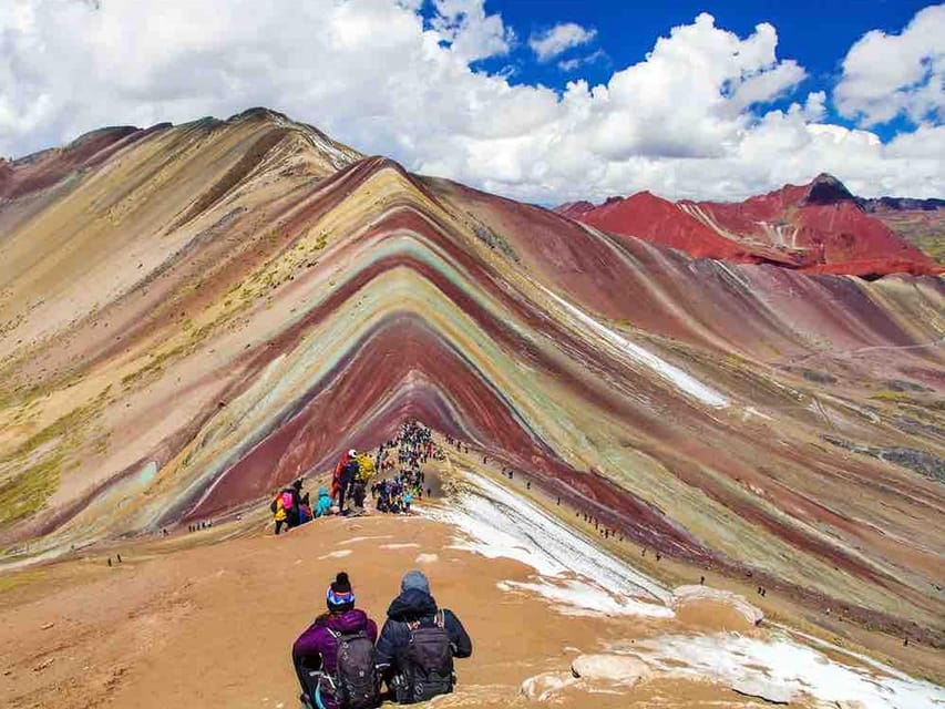 Vinicunca Mountain Tour - Full Day Tour to Rainbow Mountain - Guide support, first aid, and the oxygen balloon that helps people feel safer